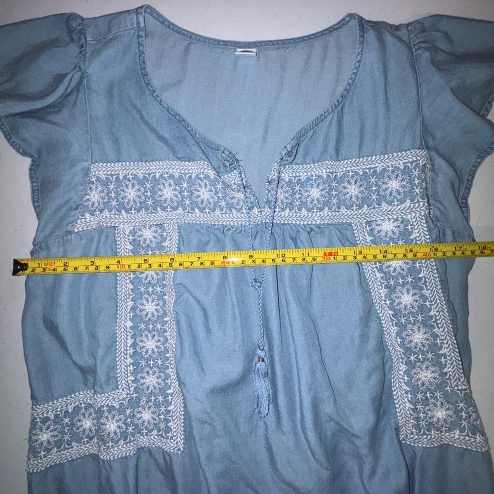Old Navy Light Blue Midi Dress with White Embroidery - Picture 5 of 9